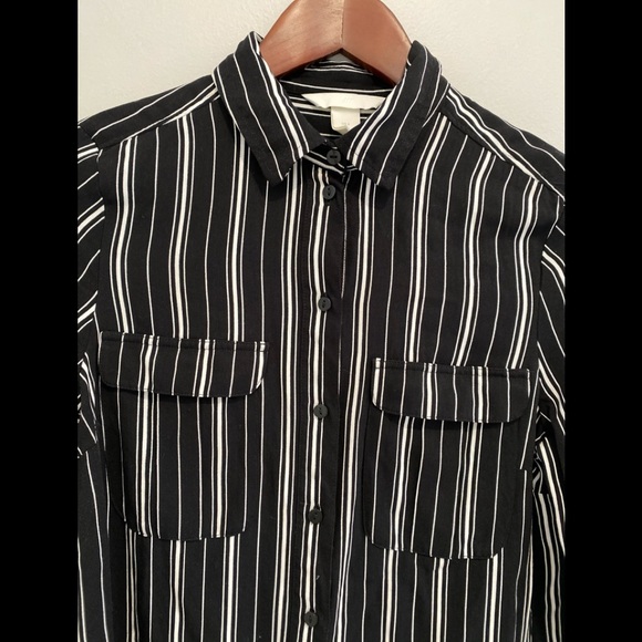 H&M button down black white stripe size 4 - Picture 2 of 7